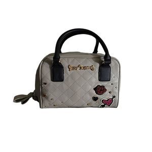 𝅺BETSEY JOHNSON Handle Bag